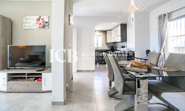 Resale - Townhouse -
Algorfa