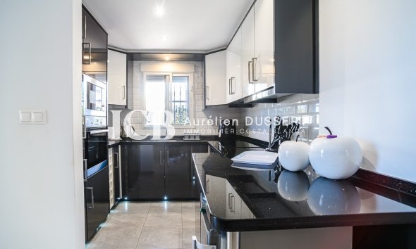 Resale - Townhouse -
Algorfa