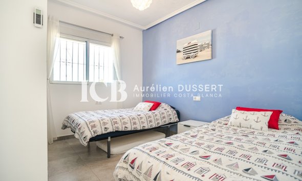 Resale - Townhouse -
Algorfa