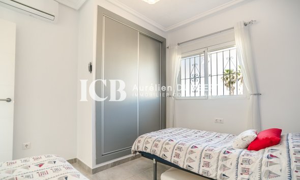 Resale - Townhouse -
Algorfa