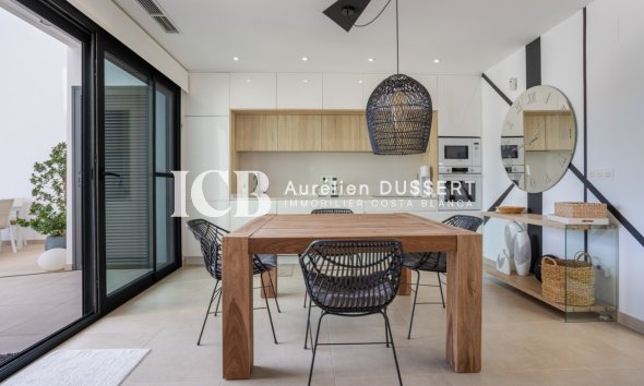 Revente - Maison individuelle -
Benijofar