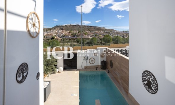 Revente - Maison individuelle -
Benijofar