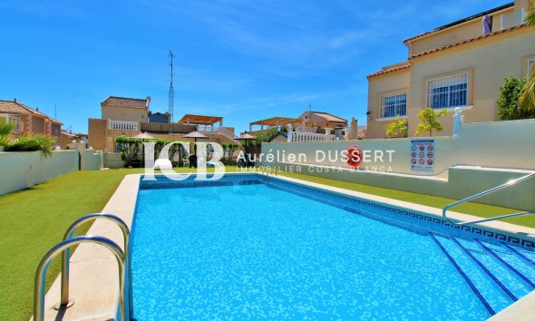 Revente - Maison mitoyenne -
Orihuela Costa - Villamartín