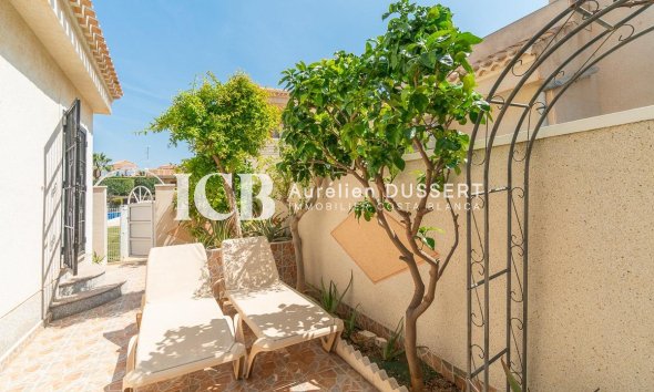 Revente - Maison individuelle -
Orihuela Costa - Playa Flamenca