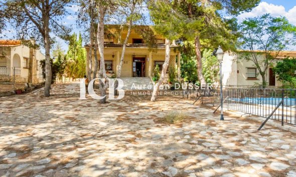 Revente - Villa -
Torrevieja