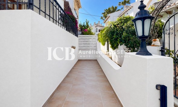 Revente - Appartement -
Torrevieja - Nueva Torrevieja - Aguas Nuevas