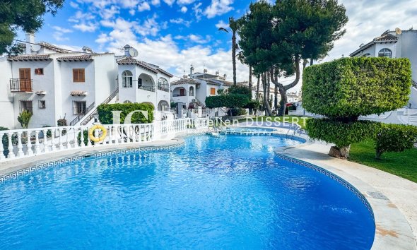 Revente - Appartement -
Torrevieja - Nueva Torrevieja - Aguas Nuevas