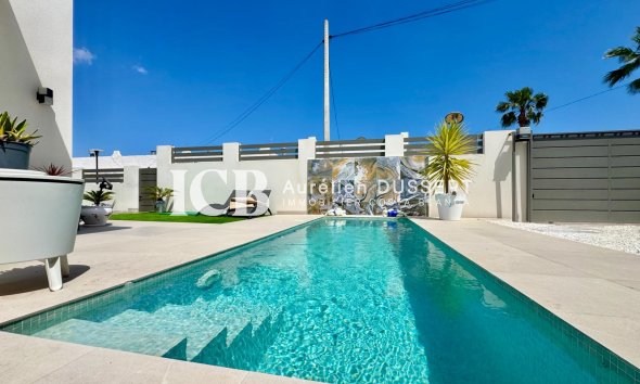 Revente - Villa -
San Miguel de Salinas