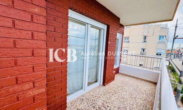 Revente - Appartement -
Torrevieja