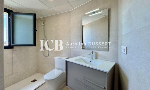 Revente - Appartement -
Alicante