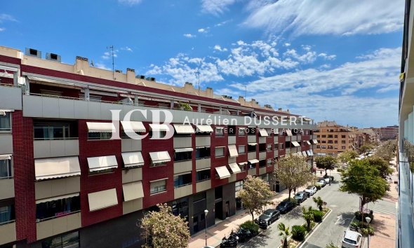 Revente - Appartement -
Alicante