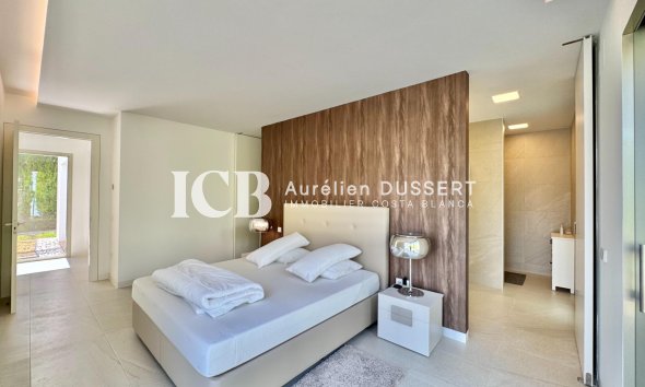 Revente - Villa -
Las Colinas Golf