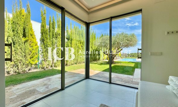 Revente - Villa -
Las Colinas Golf