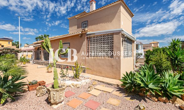 Revente - Maison individuelle -
Orihuela Costa - La Zenia