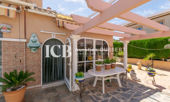 Revente - Maison individuelle -
Orihuela Costa - La Zenia