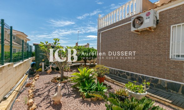 Revente - Maison individuelle -
Orihuela Costa - La Zenia