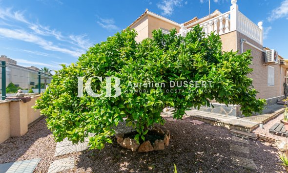 Revente - Maison individuelle -
Orihuela Costa - La Zenia