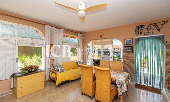 Revente - Maison individuelle -
Orihuela Costa - La Zenia