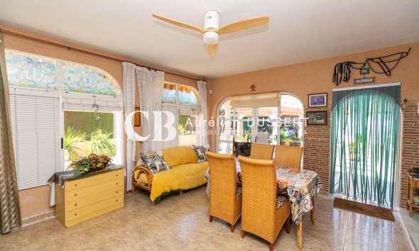 Revente - Maison individuelle -
Orihuela Costa - La Zenia