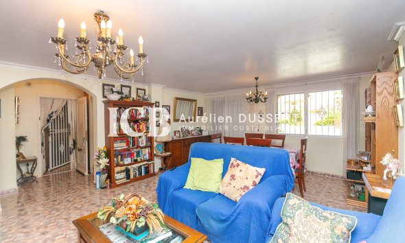 Revente - Maison individuelle -
Orihuela Costa - La Zenia