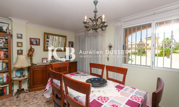 Revente - Maison individuelle -
Orihuela Costa - La Zenia