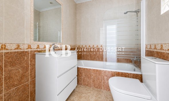 Revente - Maison mitoyenne -
Orihuela Costa - Los Almendros-La Florida