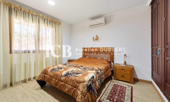 Revente - Villa -
Orihuela Costa - Campoamor