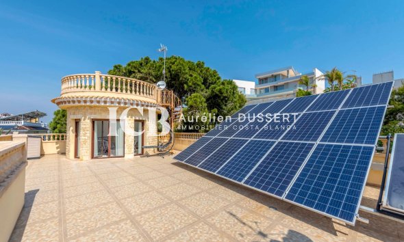 Revente - Villa -
Orihuela Costa - Campoamor