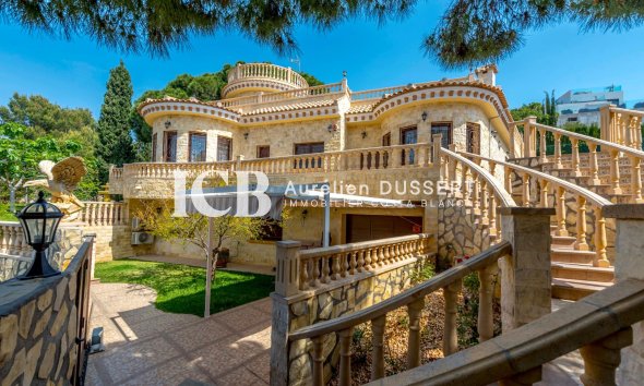 Revente - Villa -
Orihuela Costa - Campoamor