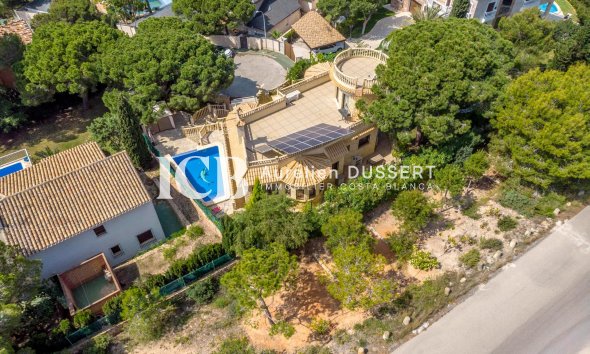 Revente - Villa -
Orihuela Costa - Campoamor