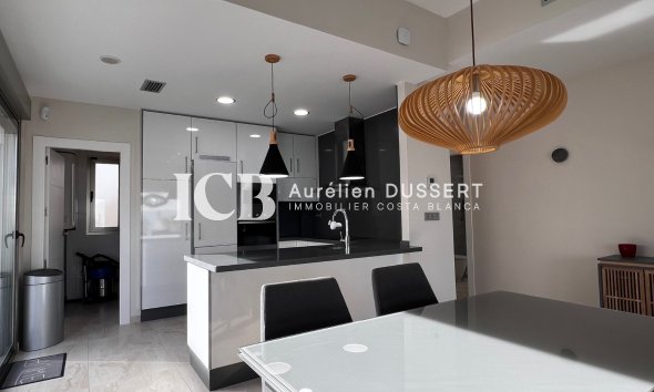 Revente - Maison individuelle -
Orihuela Costa - Villamartín