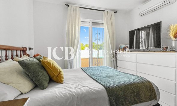 Revente - Maison mitoyenne -
Los Altos - Torrevieja
