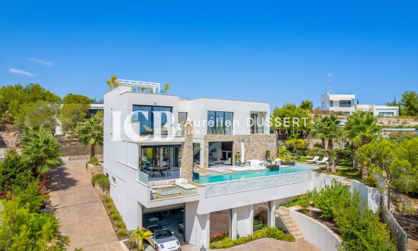 Resale - Villa -
Las Colinas Golf