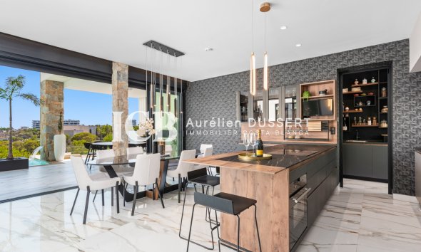 Resale - Villa -
Las Colinas Golf