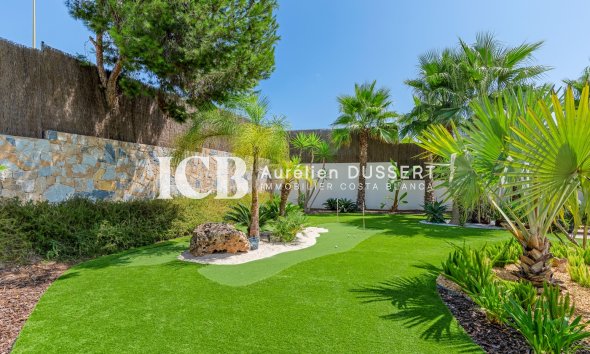 Resale - Villa -
Las Colinas Golf