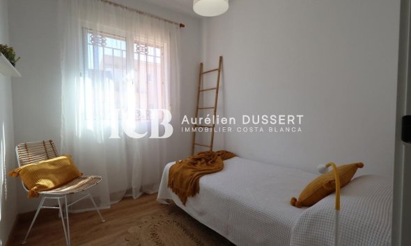 Revente - Maison mitoyenne -
Orihuela Costa - La Zenia