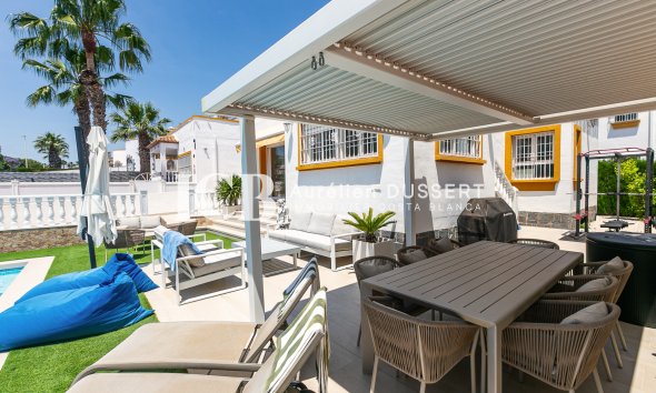Revente - Maison individuelle -
Orihuela Costa - Los Dolses