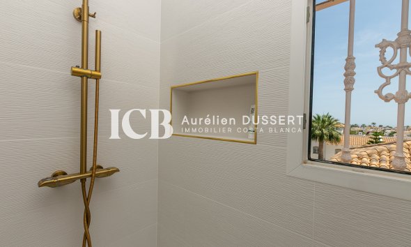 Revente - Maison individuelle -
Orihuela Costa - Los Dolses