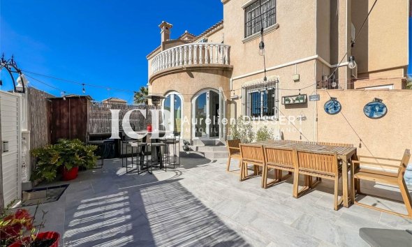 Revente - Maison mitoyenne -
Orihuela Costa - Villamartin