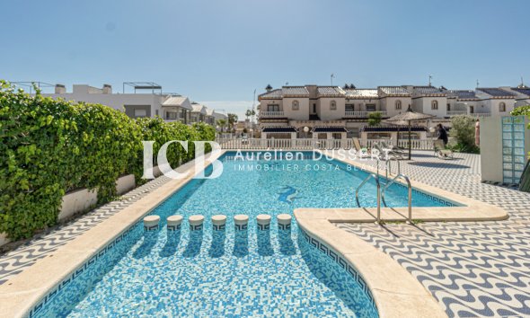 Reventa - Adosado -
Orihuela Costa - Playa Flamenca