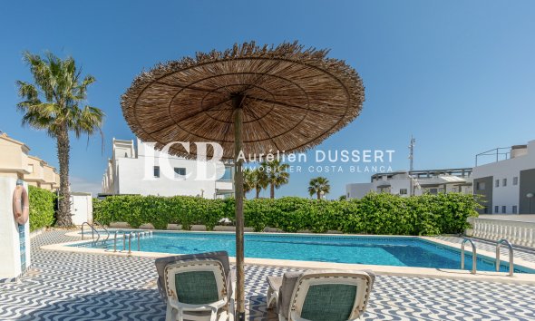 Reventa - Adosado -
Orihuela Costa - Playa Flamenca