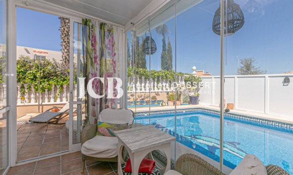 Revente - Maison mitoyenne -
Orihuela Costa - La Zenia