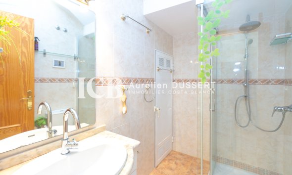 Revente - Maison mitoyenne -
Orihuela Costa - La Zenia