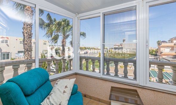 Revente - Maison mitoyenne -
Orihuela Costa - La Zenia