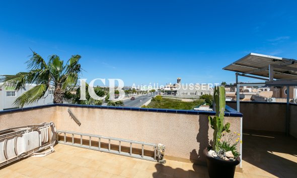 Revente - Maison mitoyenne -
Orihuela Costa - La Zenia
