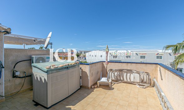 Revente - Maison mitoyenne -
Orihuela Costa - La Zenia