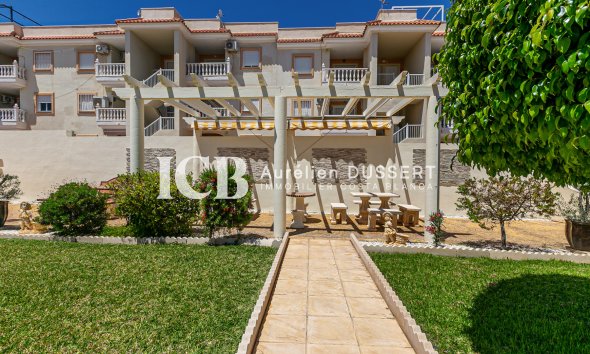 Revente - Maison mitoyenne -
Orihuela Costa - La Zenia
