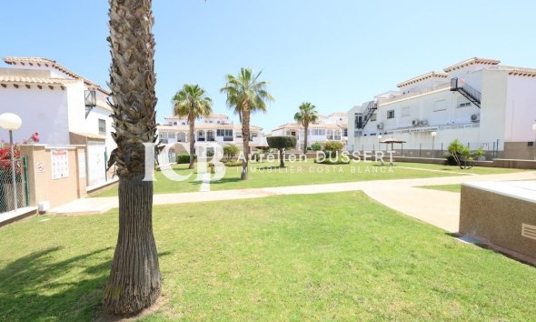 Reventa - Adosado -
Orihuela Costa - La Ciñuelica