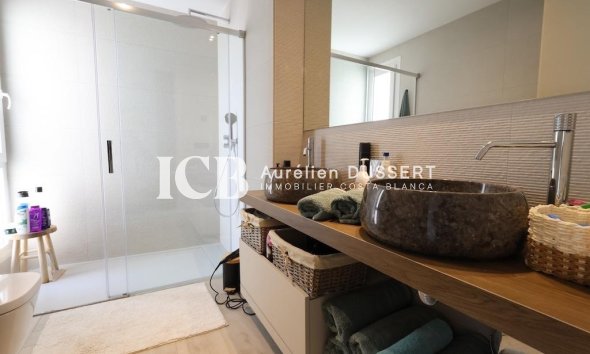 Resale - Villa -
Algorfa - La Finca Golf Resort