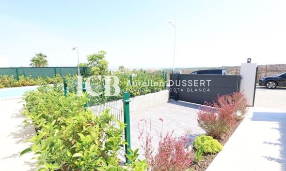 Resale - Villa -
Algorfa - La Finca Golf Resort